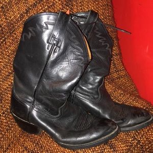 Ariat mens black cowboy boots Size 8.5 D